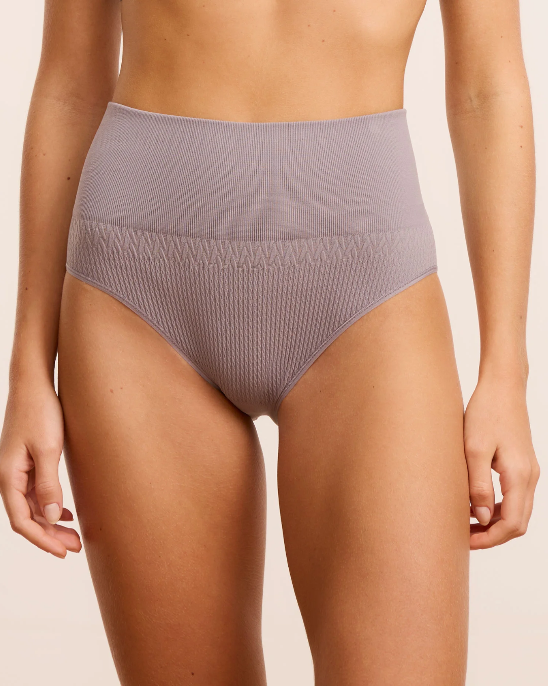 Calcinha Alta em Poliamida Texturizada
