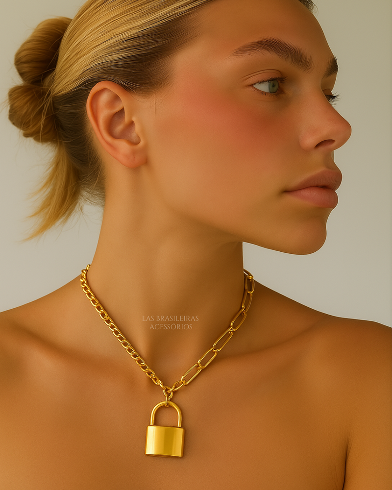 Colar Cadeado Dourado