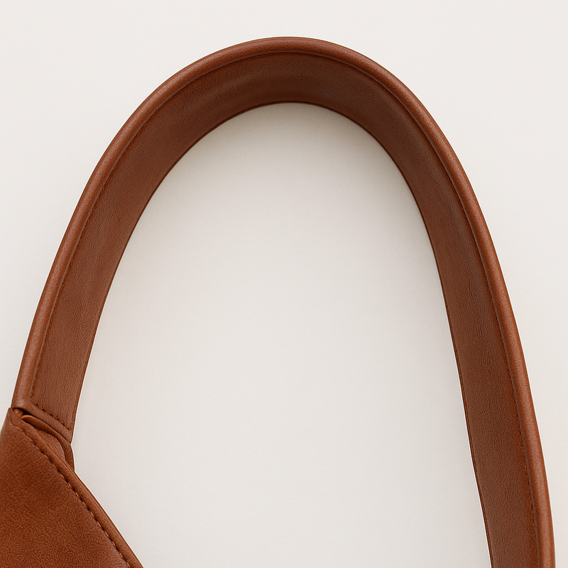 Bolsa de Couro Modelo Hobo Marrom