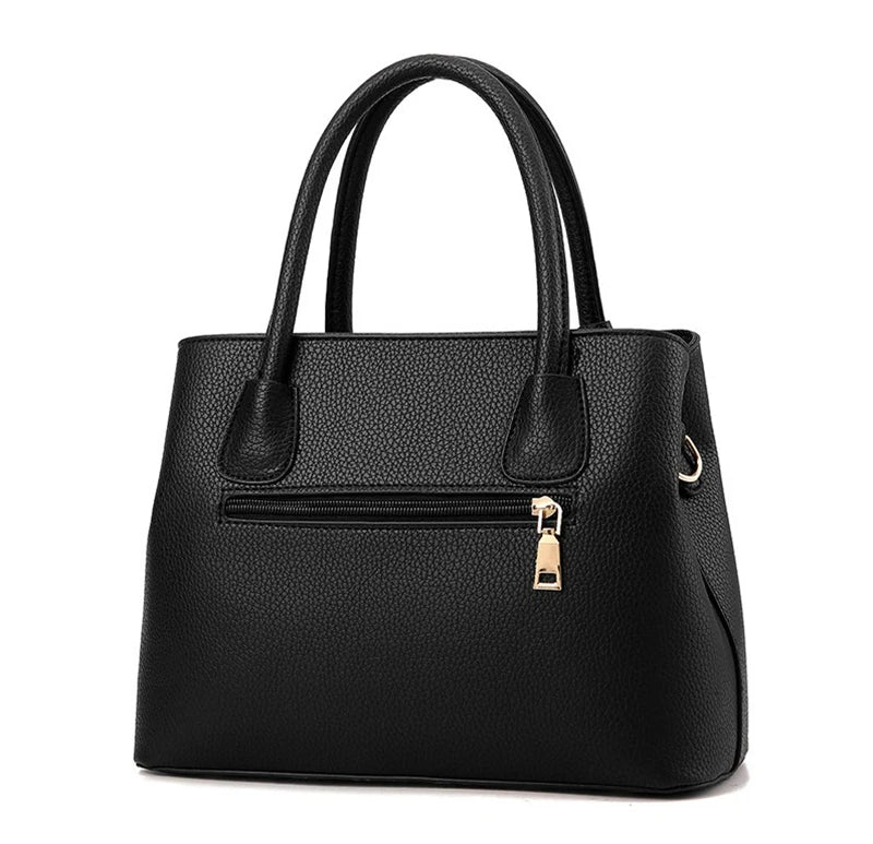 Bolsa de Couro Média Preta