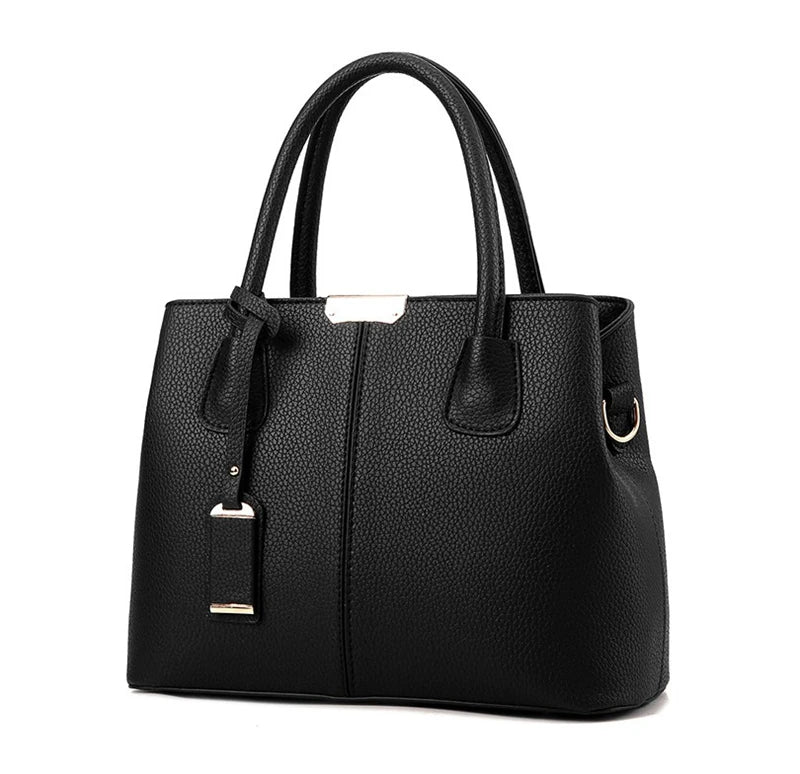 Bolsa de Couro Média Preta